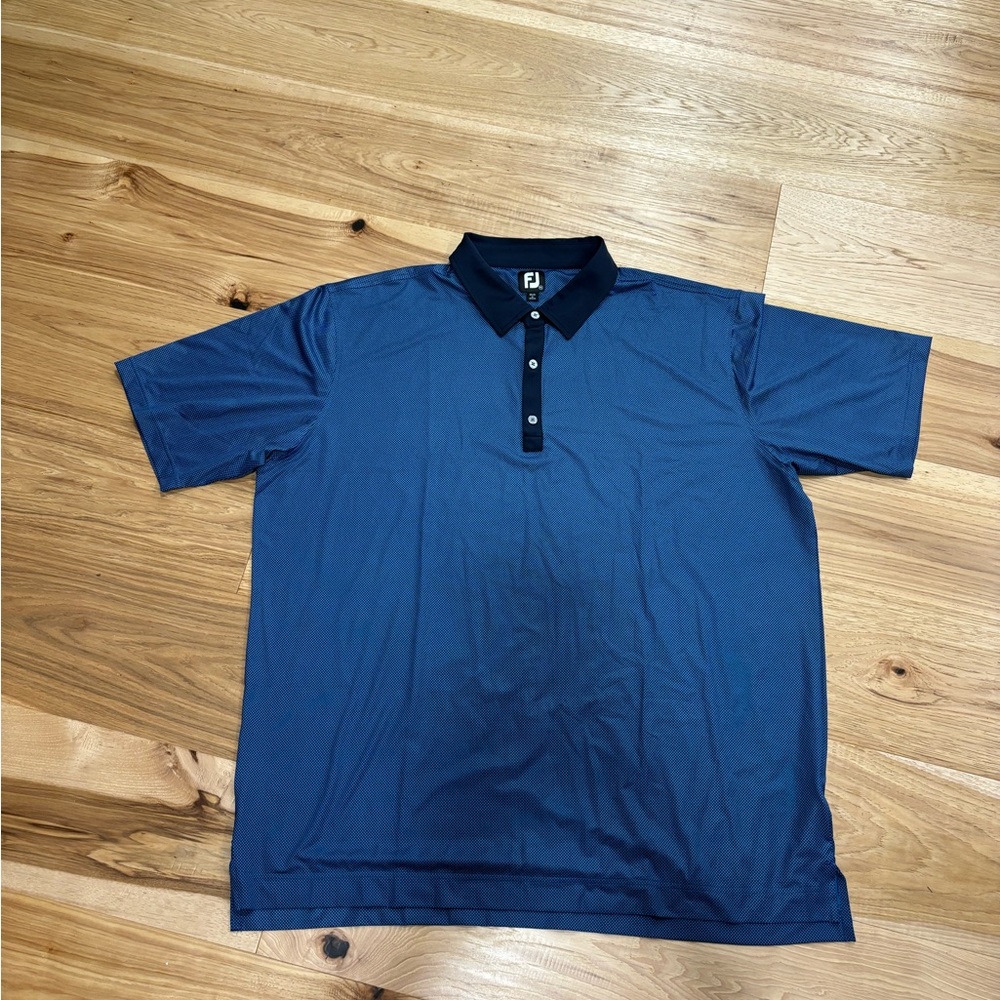 FJ  ( Footjoy ) Men's golf shirt!